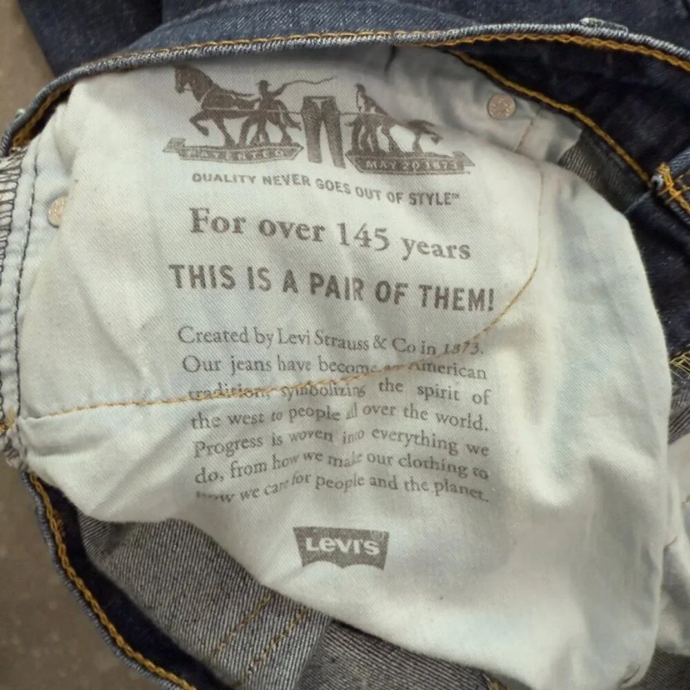 Levi’s 505 Regular Fit Straight Leg Jeans - Size W40 L30
